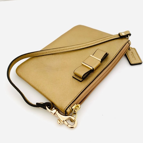 Coach Leather Wristlet Gold Good Condition - Picture 6 of 8